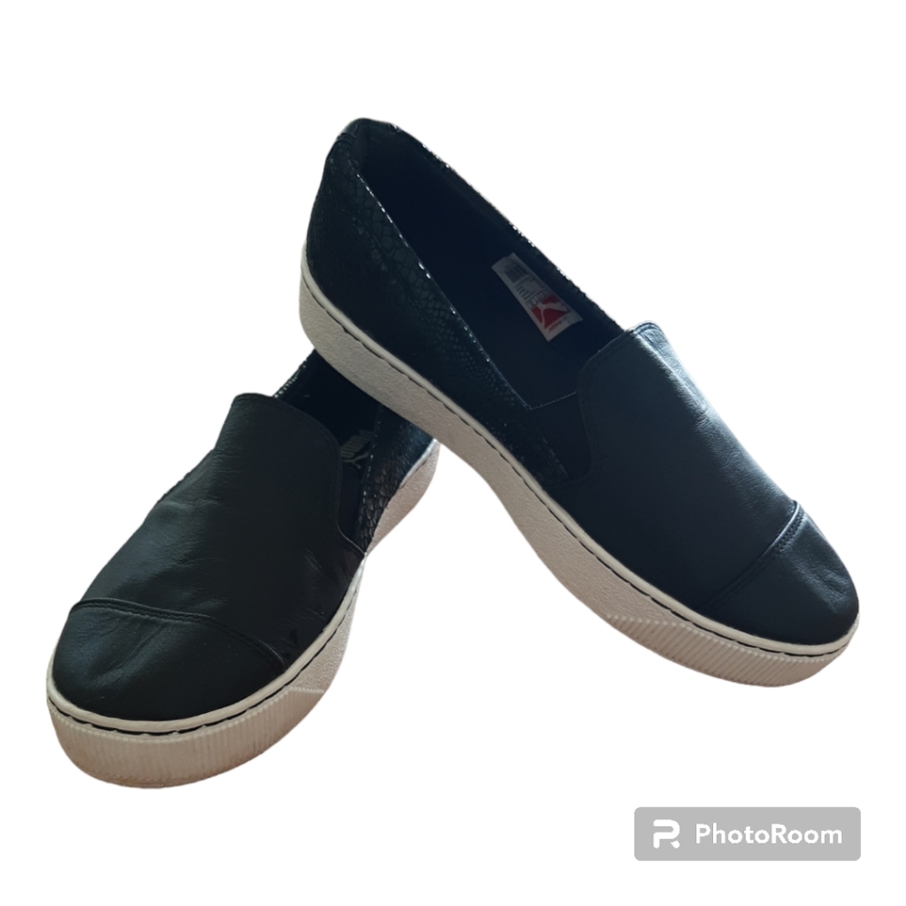 Puma Woman's PC Extreme, Soft Black Upper leather, Size 9,